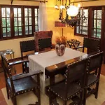 Casa Da Curuxeira بيت للعطل